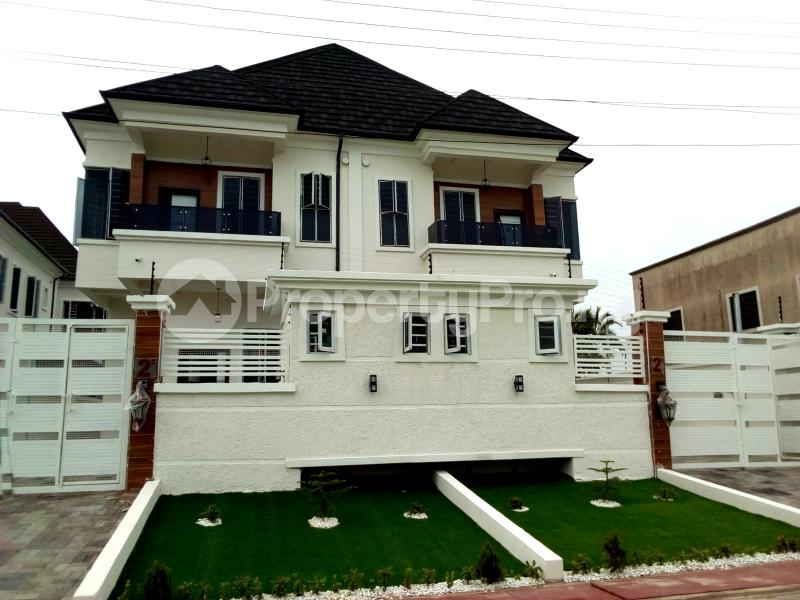 4 bedroom House for sale Chevy View Estate chevron Lekki Lagos