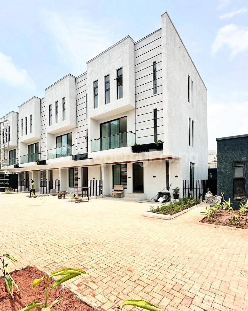 4 bedroom House for sale Ilasan Lekki Lagos