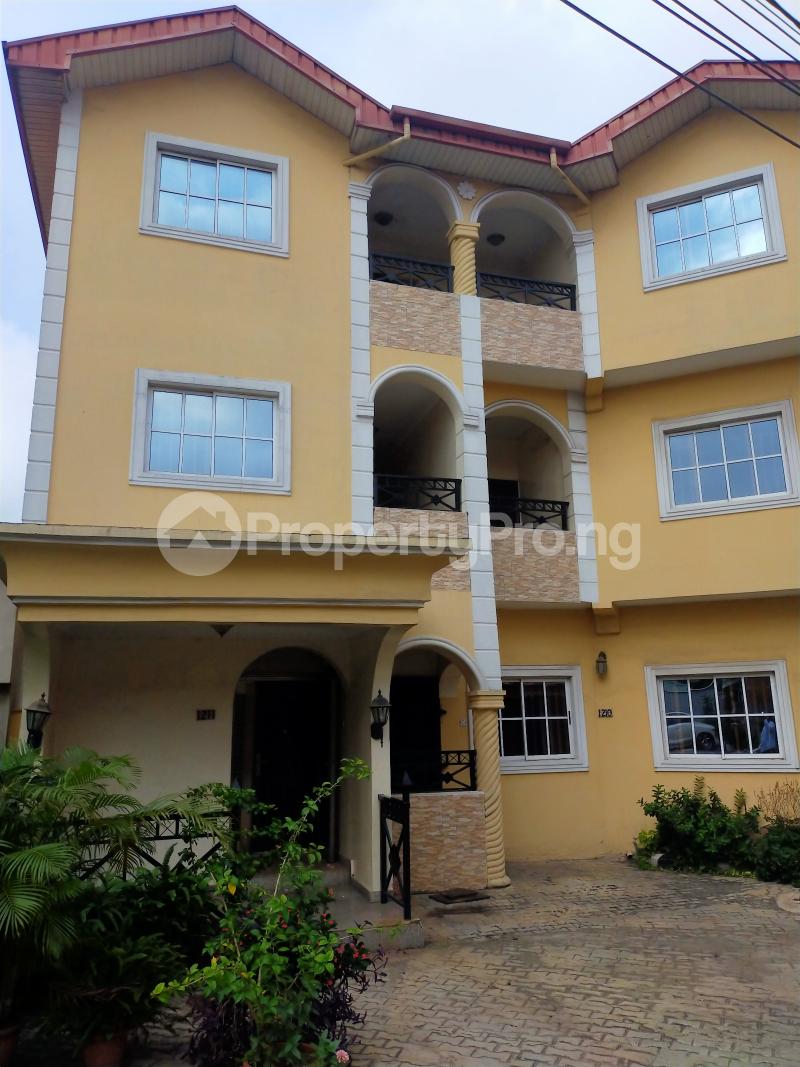 4 bedroom House for rent Off Coker Road Ilupeju Coker Road Ilupeju Lagos