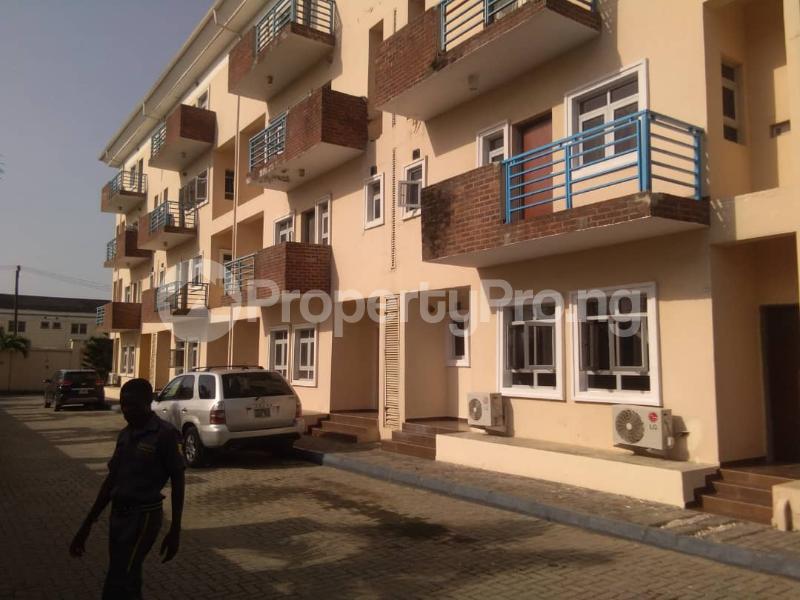 4 bedroom House for rent Ologolo Lekki Lagos