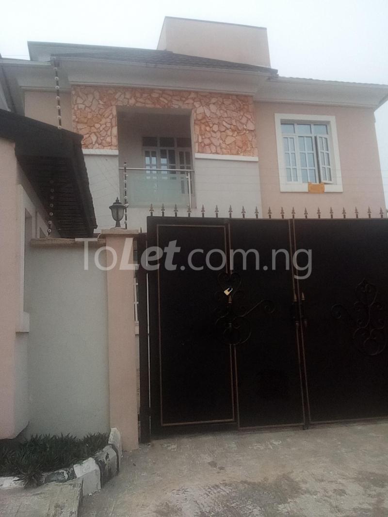 House for sale Off Onipinla Lane Lagos