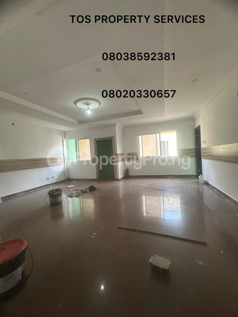 Commercial Property for rent Sabo Alagomeji, Yaba, Lagos. Alagomeji Yaba Lagos - 0