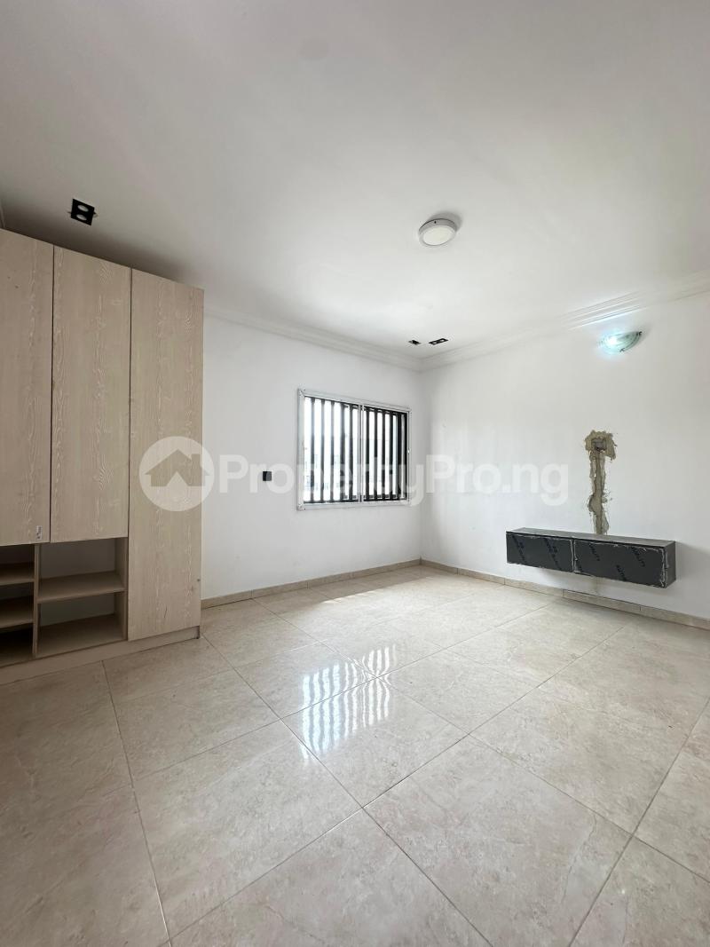 3 bedroom Flat / Apartment for rent  Ologolo Lekki Lagos