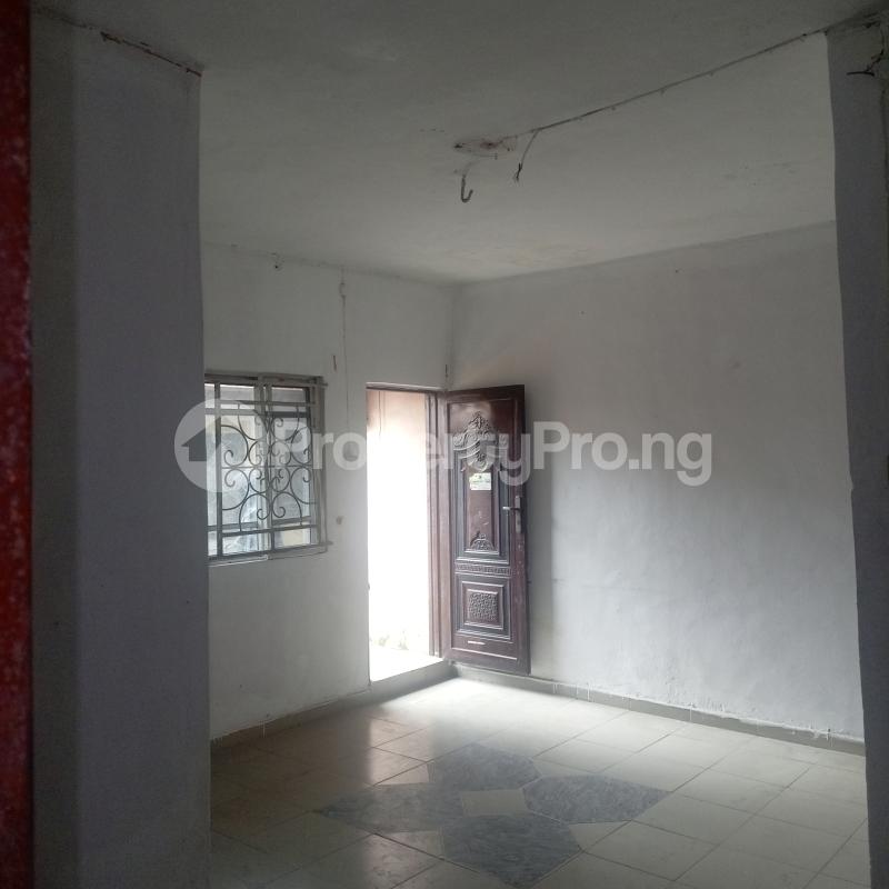 1 bedroom Flat / Apartment for rent Off Lawanson Road, Surulere Lagos