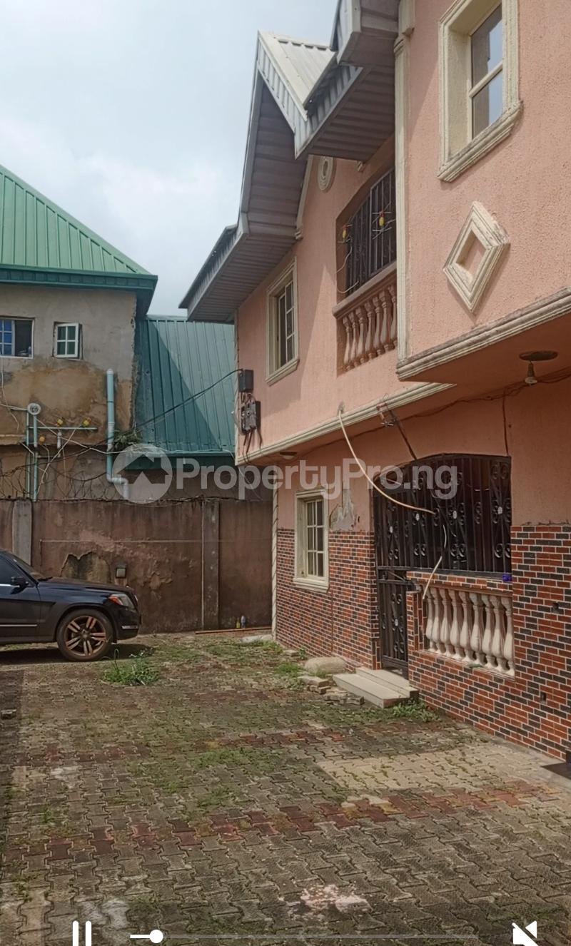 3 bedroom House for sale Green Feild Estate Owolabi junction Okota Lagos