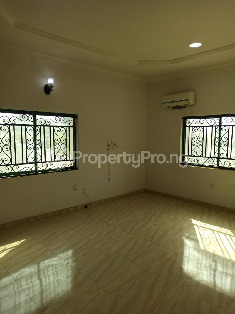 6 bedroom House for sale Gwarinpa Abuja