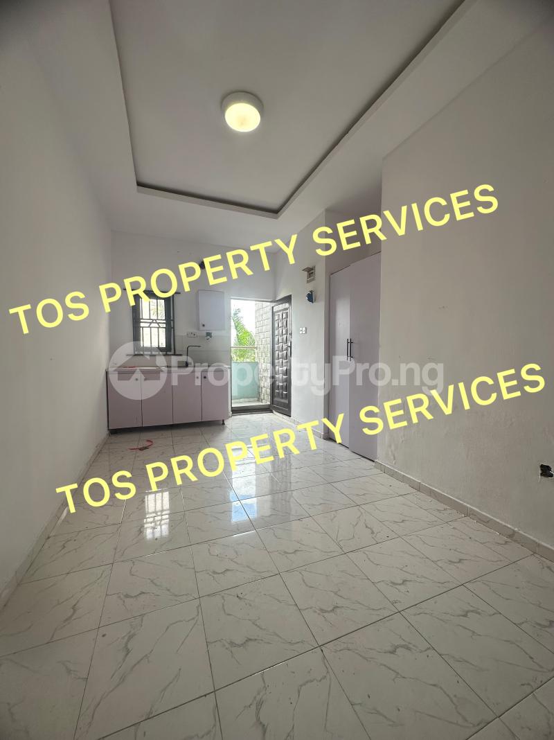 Flat / Apartment for rent In A Very Serene Estate Like Neighborhood @ Yaba, Lagos Yaba Lagos