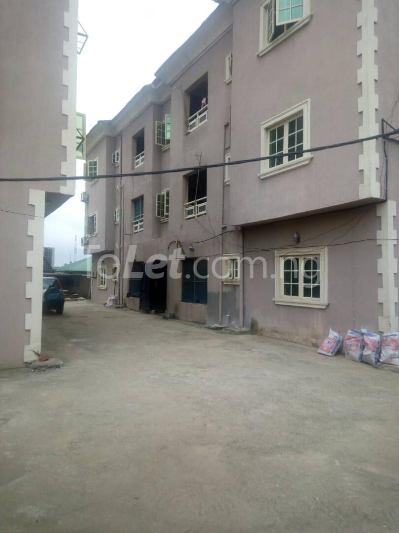 3 bedroom Flat / Apartment for rent Adeleye Close Ago palace Okota Lagos