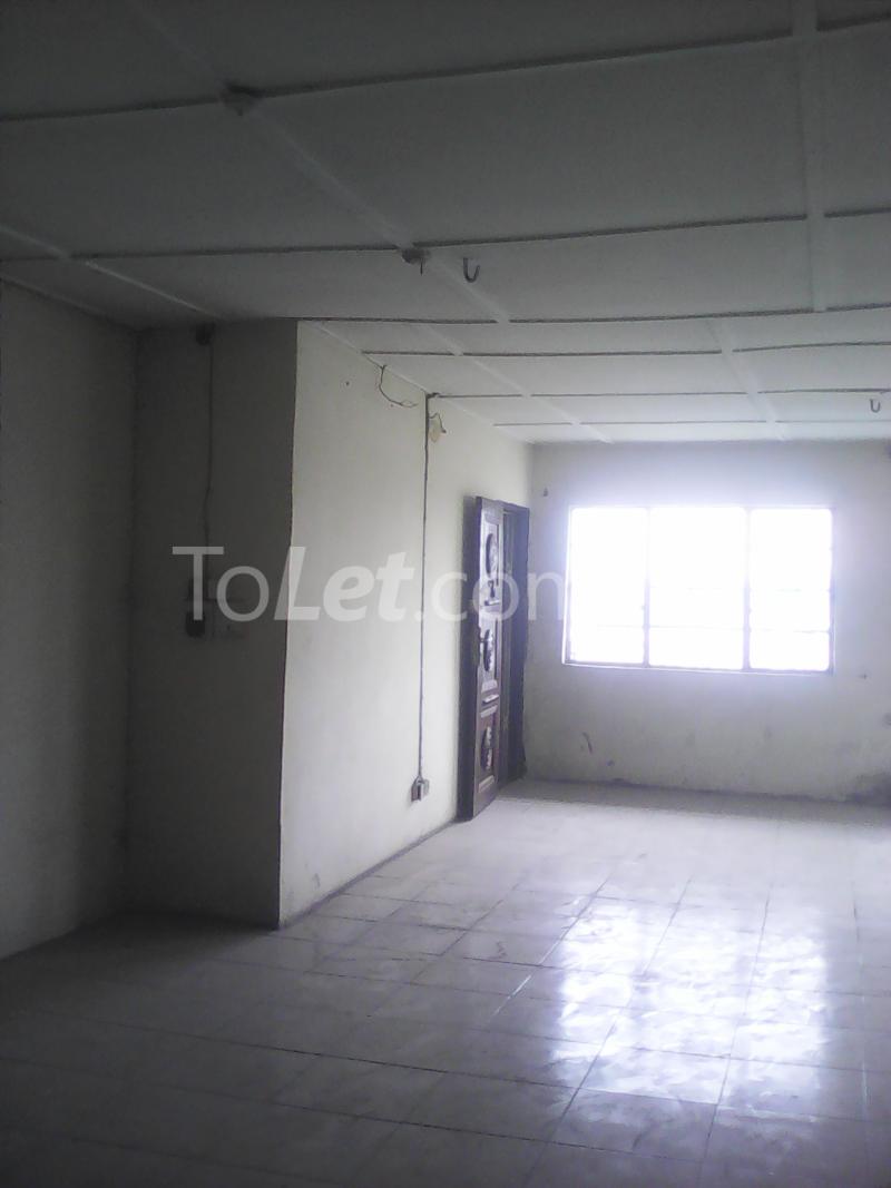 3 bedroom Flat / Apartment for rent Adeola Adeleye Coker Road Ilupeju Lagos