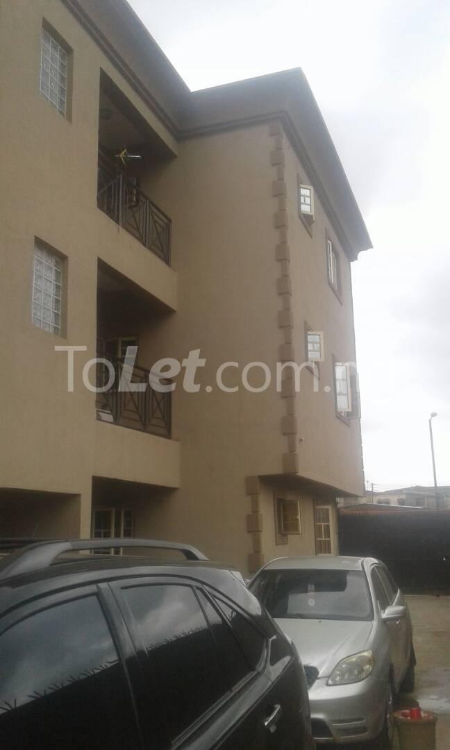 2 bedroom Flat / Apartment for rent 6 Ogundele Street Ifako-gbagada Gbagada Lagos
