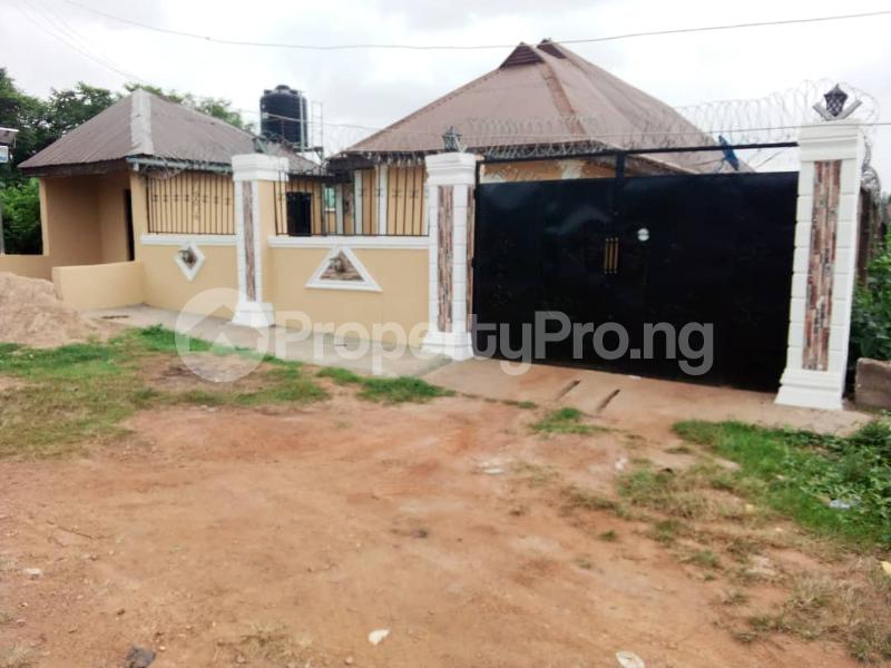 2 bedroom Flat / Apartment for rent ```nicely Built 2 Bedroom Flat Is Currently Available At Olorunda, Akobo. ``` *facilities* :all Tiles, Water Running, Pop, Water Heater, All Rooms Ensuite, Well Fenced And Gated. Ibadan Oyo - 0