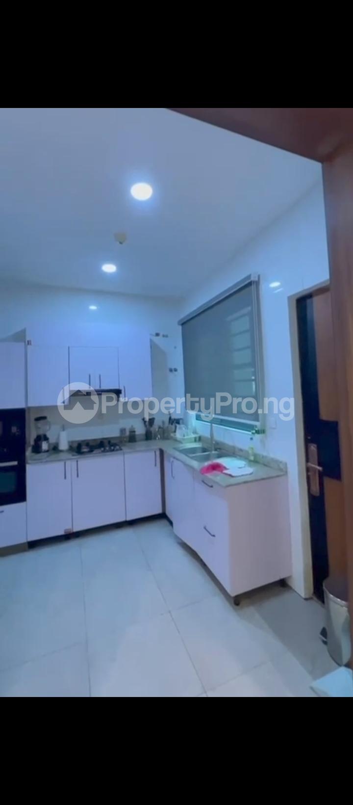 2 bedroom House for rent Bourdillon Ikoyi Lagos