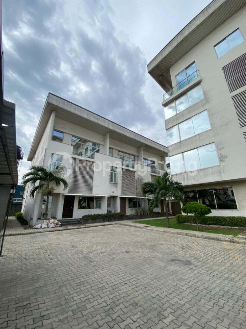 3 bedroom House for rent ONIRU Victoria Island Lagos