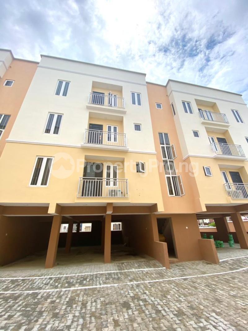 4 bedroom House for rent Second Tollgate Lekki Lagos