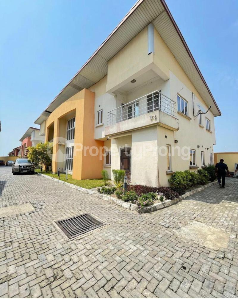 4 bedroom House for rent chevron Lekki Lagos