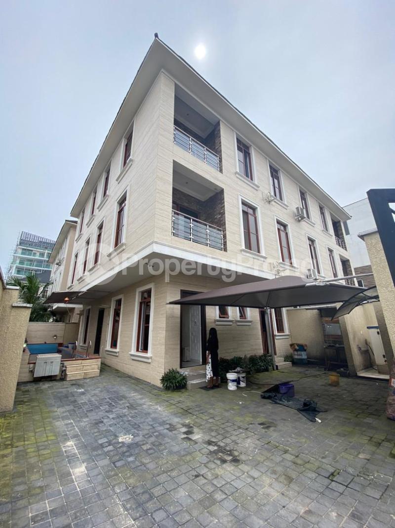 4 bedroom House for sale ... Ikoyi Lagos