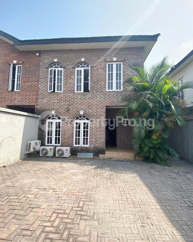 4 bedroom House for rent Idado Lekki Lagos