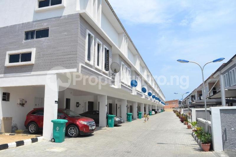 4 bedroom House for sale Second Tollgate Lekki Lagos