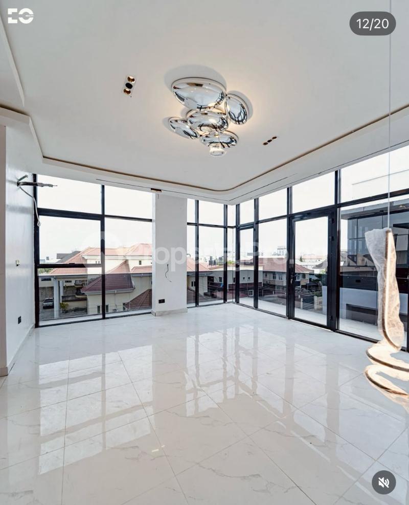 4 bedroom House for sale Victoria Island Lagos