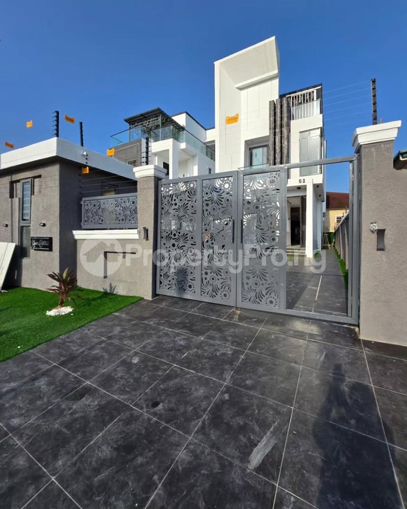 5 bedroom House for sale Ikota Lekki Lagos