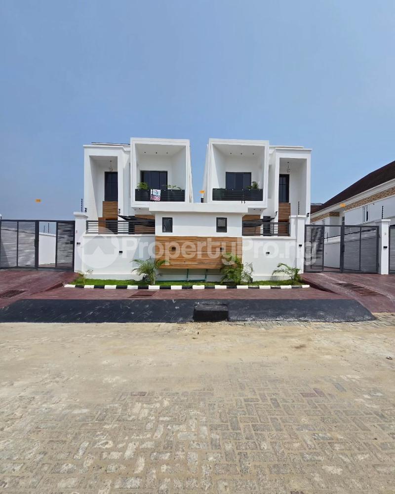 5 bedroom House for sale chevron Lekki Lagos