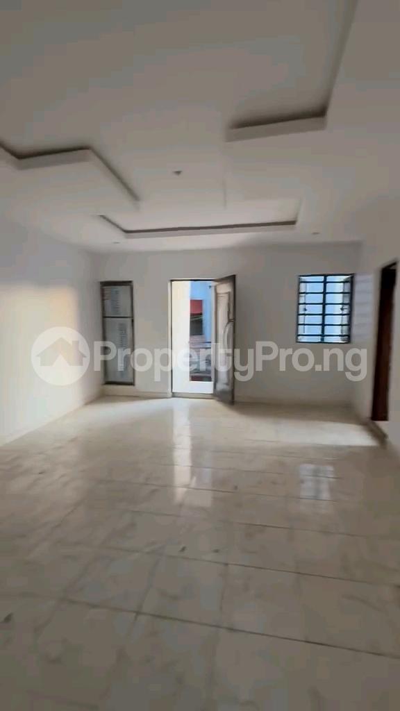 2 bedroom Flat / Apartment for rent Off Pedro Road Shomolu Lagos