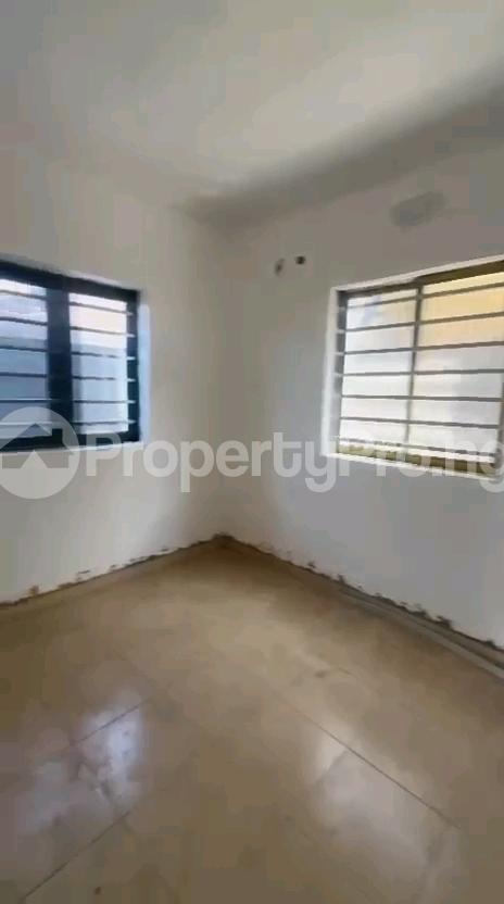 1 bedroom Flat / Apartment for rent Off Pedro Road, Ladilak Shomolu Lagos