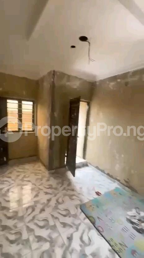 1 bedroom Flat / Apartment for rent Off Apata Road, Shomolu Lagos