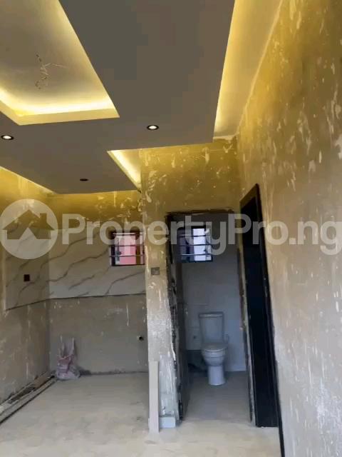 1 bedroom Flat / Apartment for rent Off Market Street Shomolu Lagos