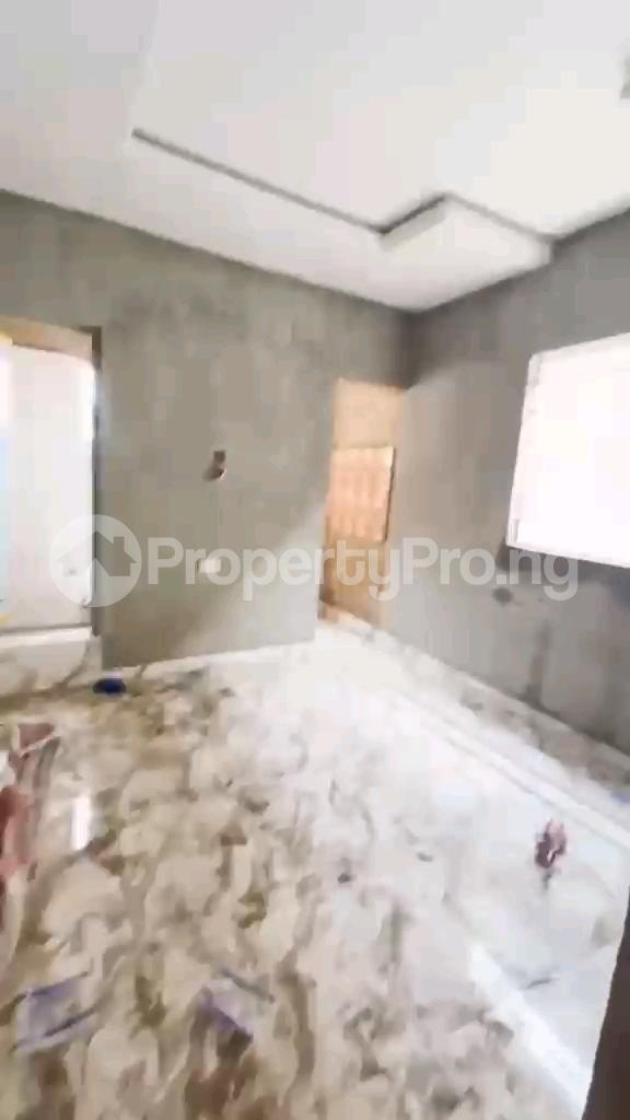 Flat / Apartment for sale Off. Pedro Road Shomolu Lagos