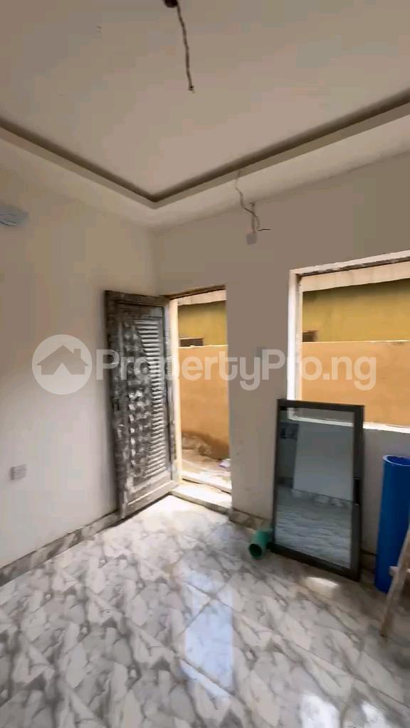 Flat / Apartment for rent Off Pedro Road Shomolu Lagos