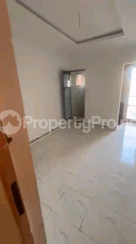 Flat / Apartment for rent Off Pedro Road Shomolu Lagos