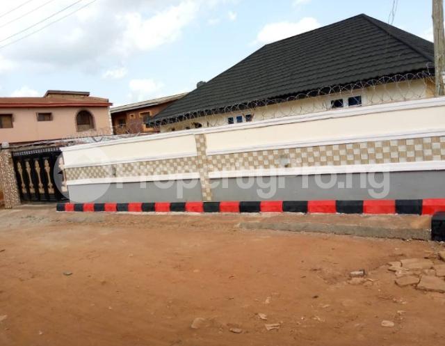 3 bedroom House for sale Jeje Old Ode Road Alakia Ibadan Oyo
