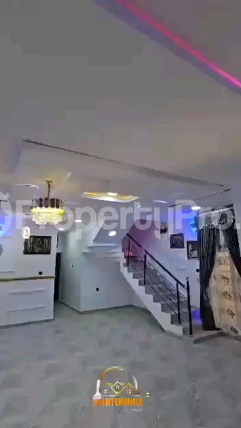 5 bedroom House for sale Diamond Estate Ipaja Lagos