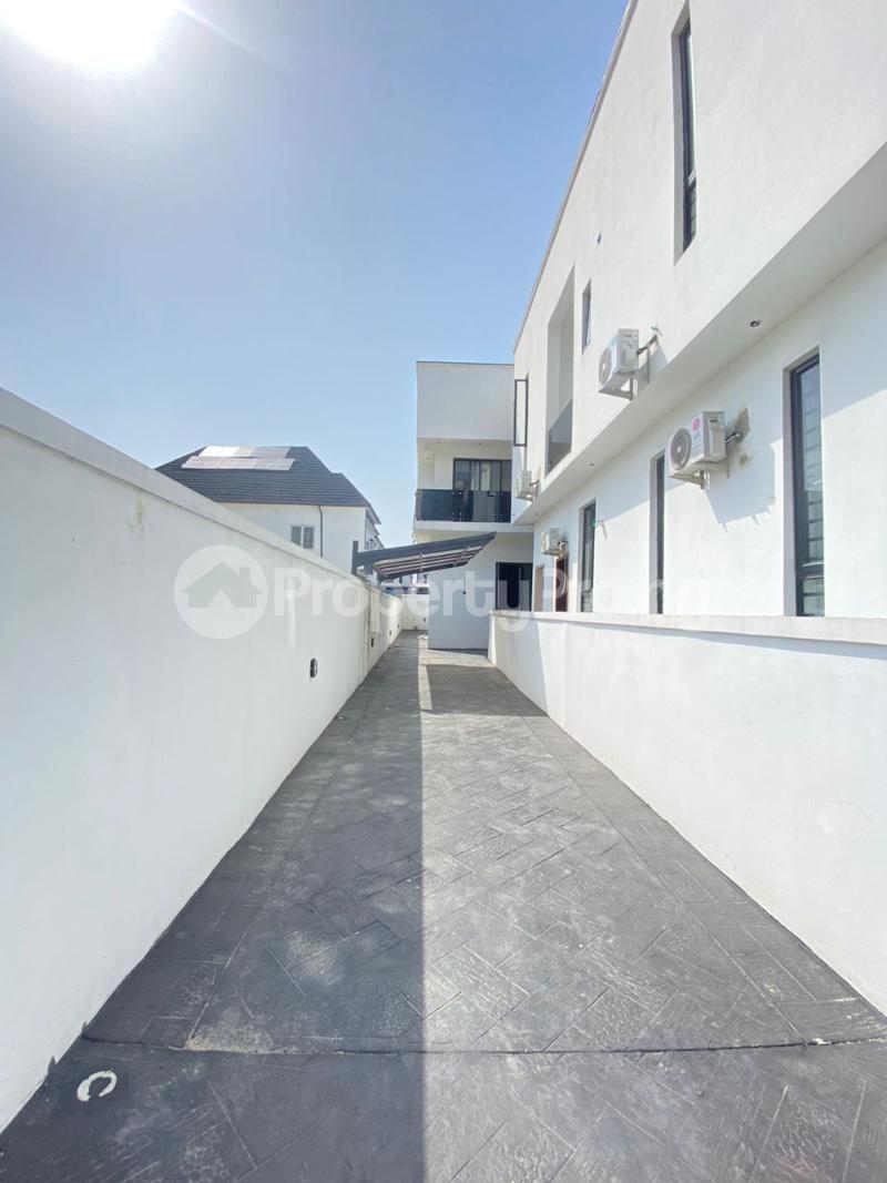 4 bedroom House for sale chevron Lekki Lagos