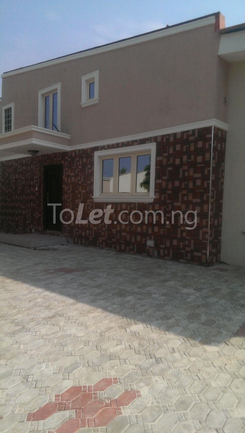 4 bedroom House for rent Mayfair Gardens Awoyaya Ajah Lagos