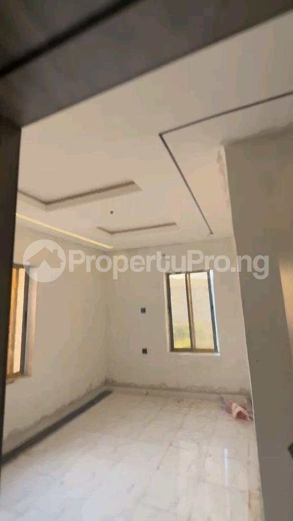 1 bedroom Flat / Apartment for rent Olorunsogo Street Shomolu Lagos