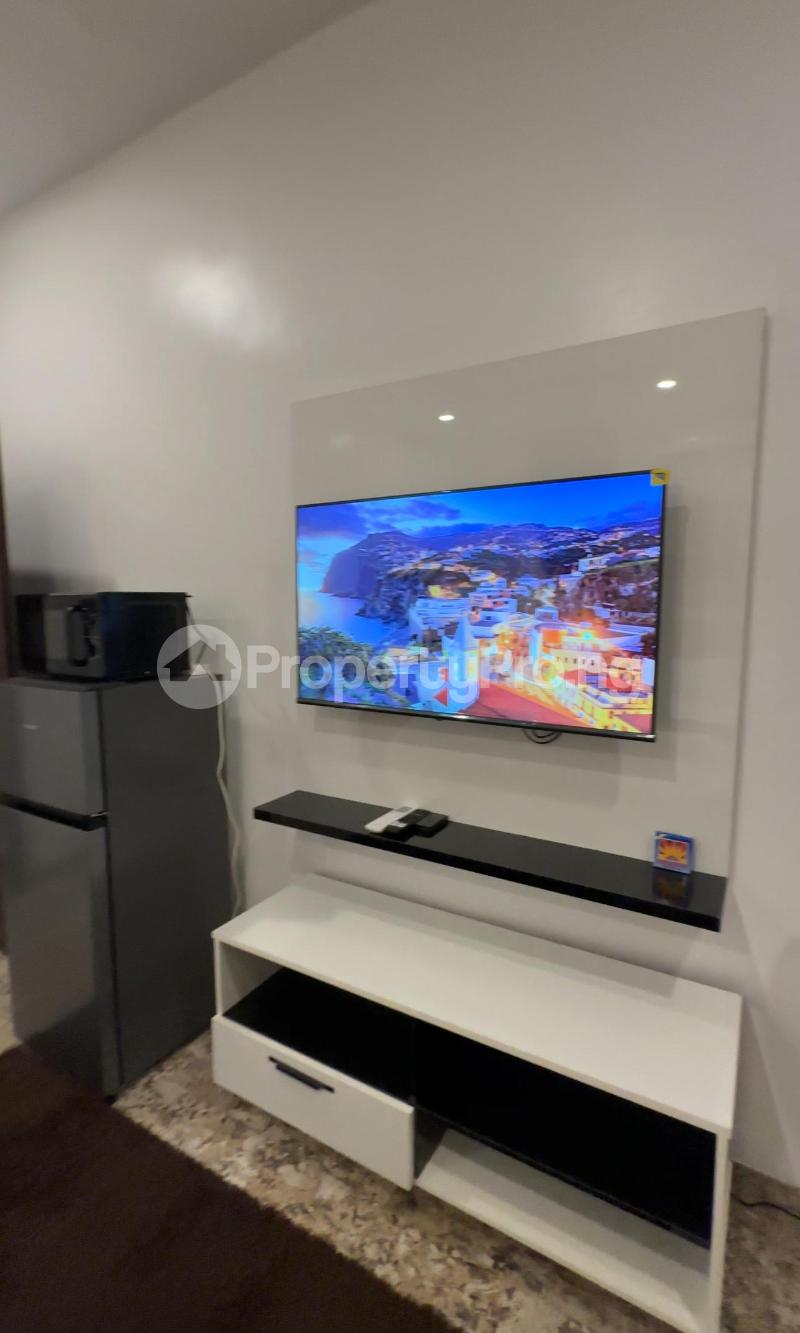 1 bedroom Flat / Apartment for shortlet Jahi Abuja