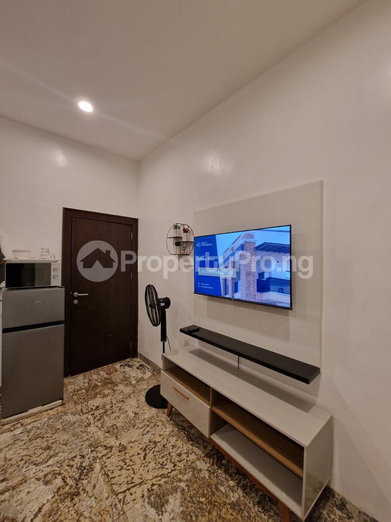 1 bedroom Flat / Apartment for shortlet Jahi Abuja