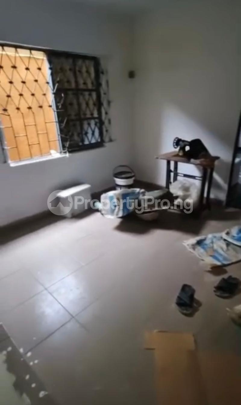 1 bedroom Flat / Apartment for rent Off Oni Itire Surulere Lagos