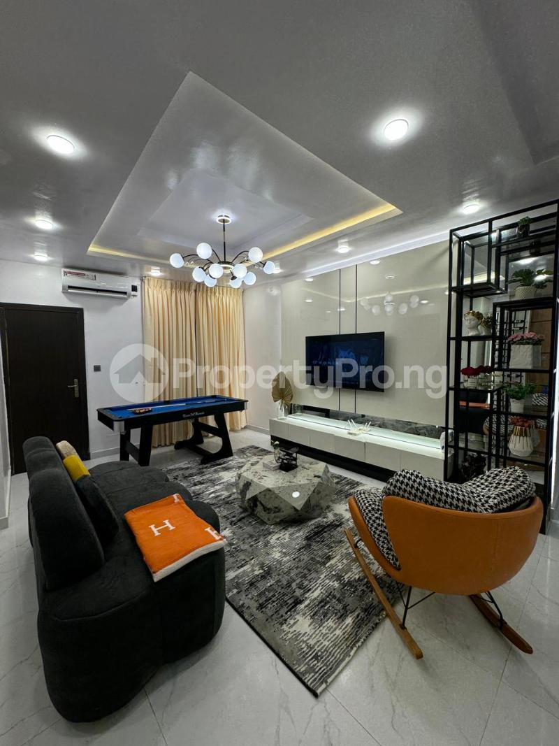 2 bedroom House for shortlet Ikate Lekki Lagos