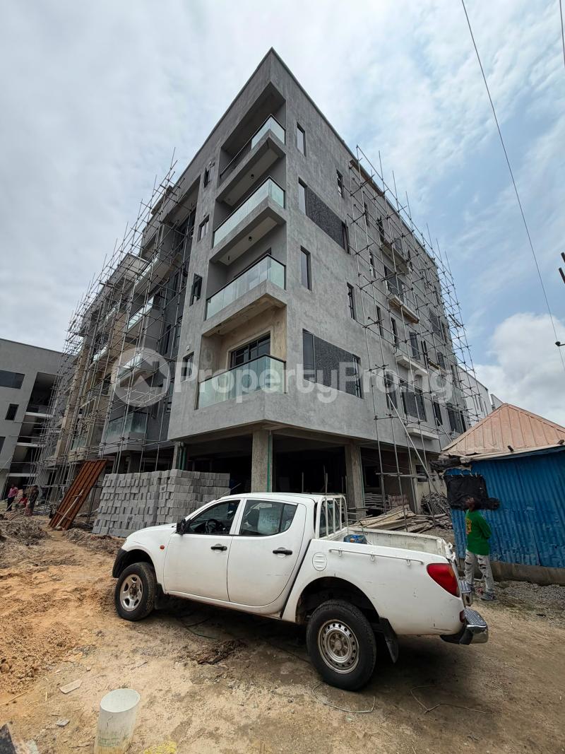 House for sale Location??ologolo Lekki Ologolo Lekki Lagos