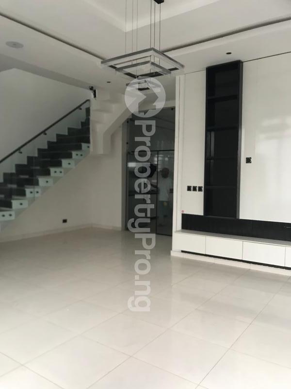 House for sale Ikota Lekki Lagos