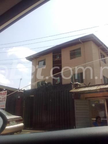 3 bedroom Flat / Apartment for rent 27, Odogbolu Street Surulere Surulere Lagos - 0