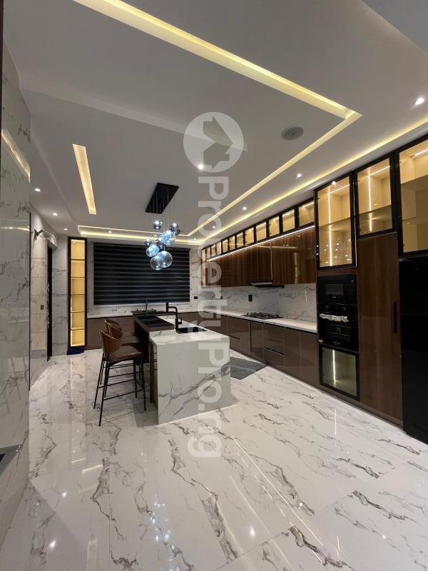 5 bedroom House for sale Lekki Lagos