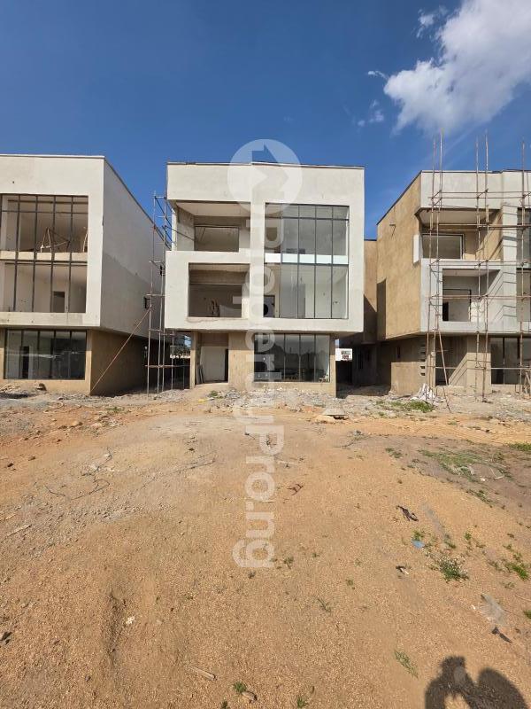 5 bedroom House for sale By Navy Quaters Jahi Abuja