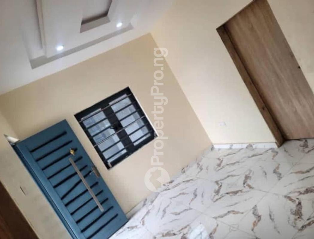 3 bedroom Flat / Apartment for rent Benbo Akala Expressway Ibadan Oyo
