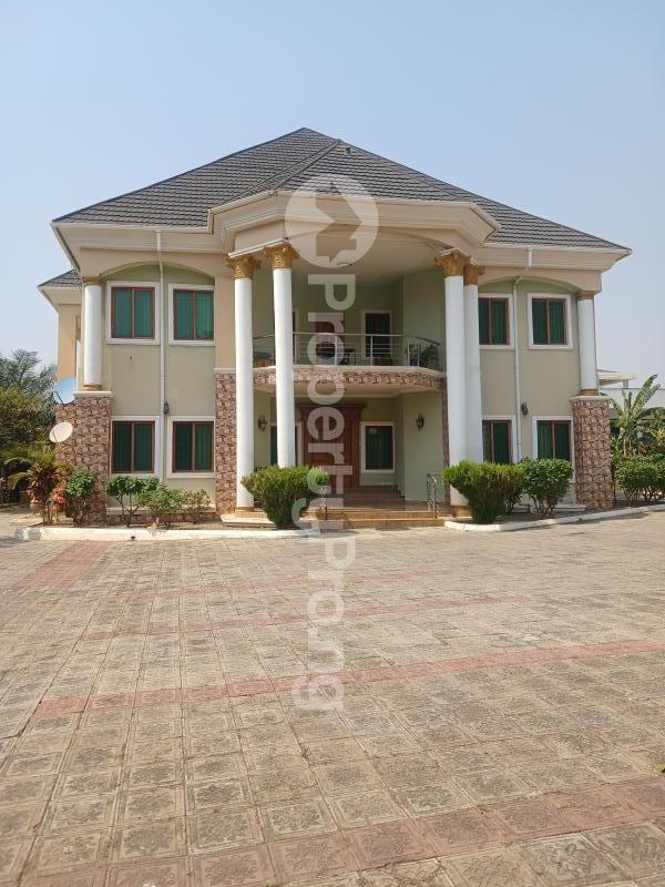7 bedroom House for sale Diplomatic Zone Guzape Abuja