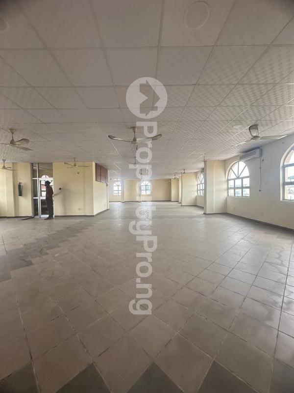 Commercial Property for rent Sabo Alagomeji Yaba Lagos - 9