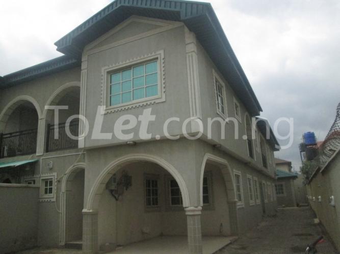 House for rent Ayodele Fanoiki Street Just Before Top Plaza Ojodu Ojodu Lagos